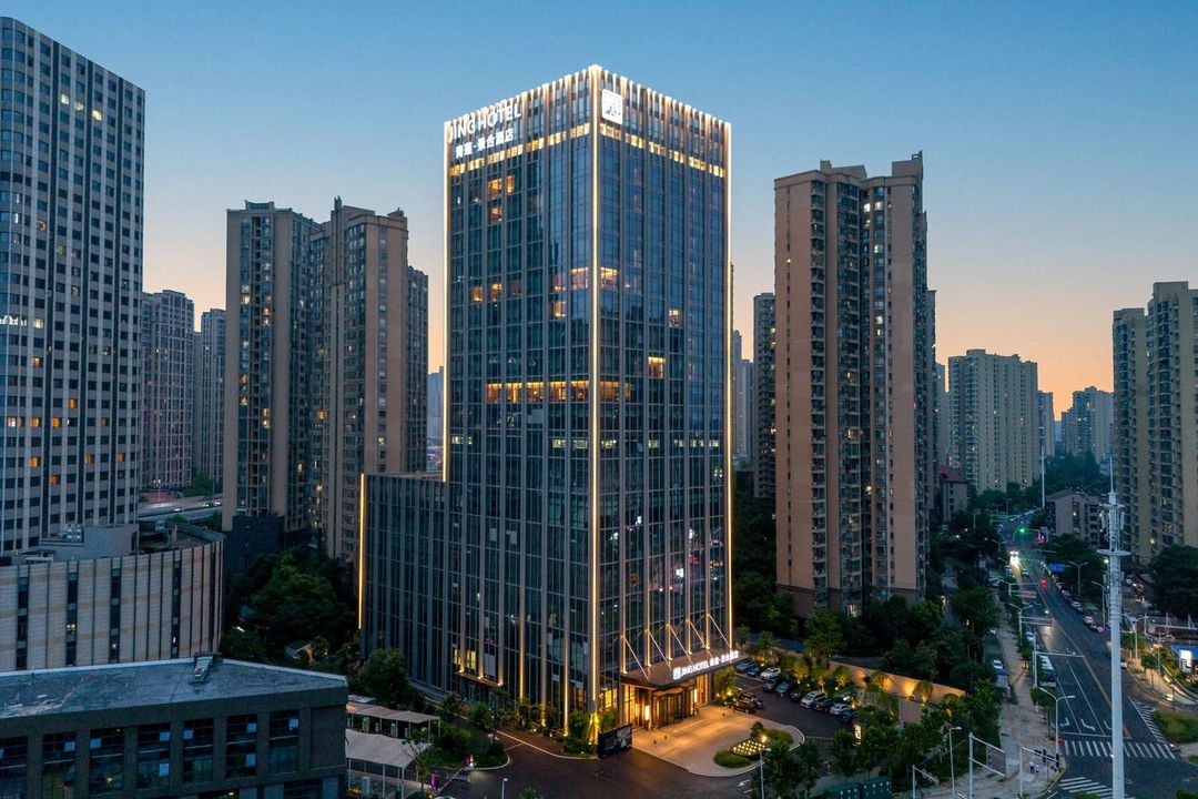武汉青莲&middot;景合酒店(武汉动物园国际博览中心店)