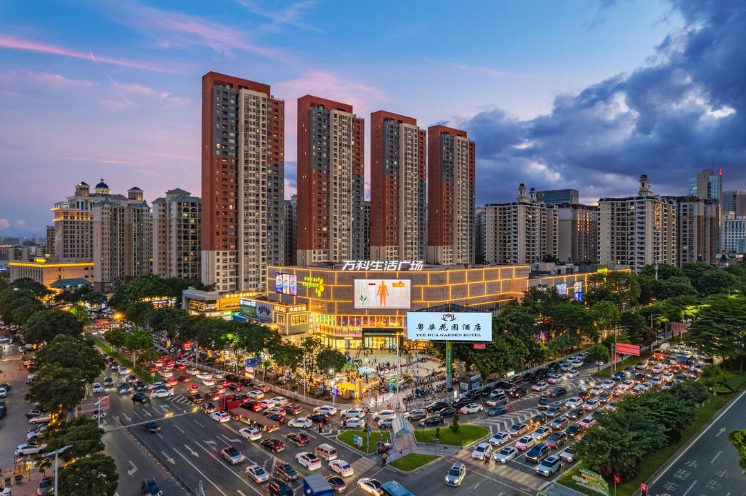 东莞塘厦粤华花园酒店