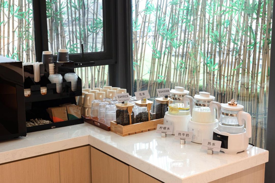 成都锦华万达中港广场亚朵X酒店
