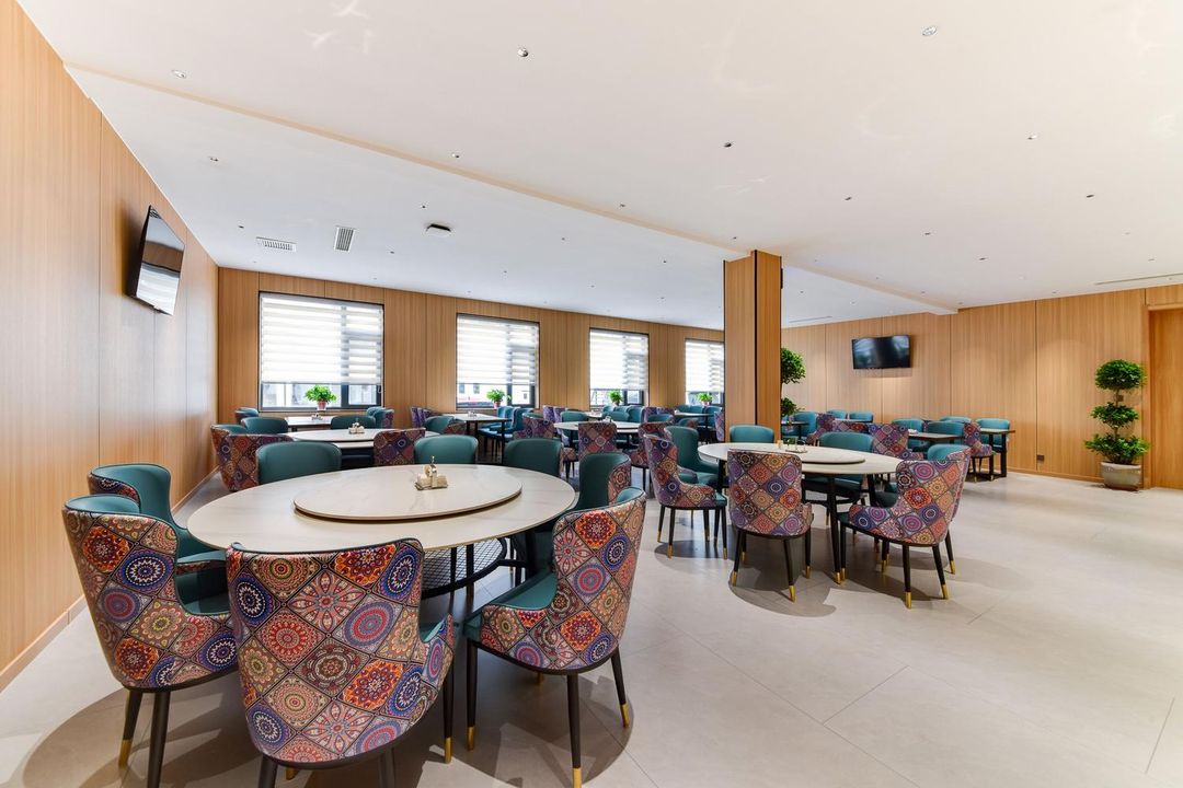 观澜康养中心酒店(北戴河老虎石海上公园店)