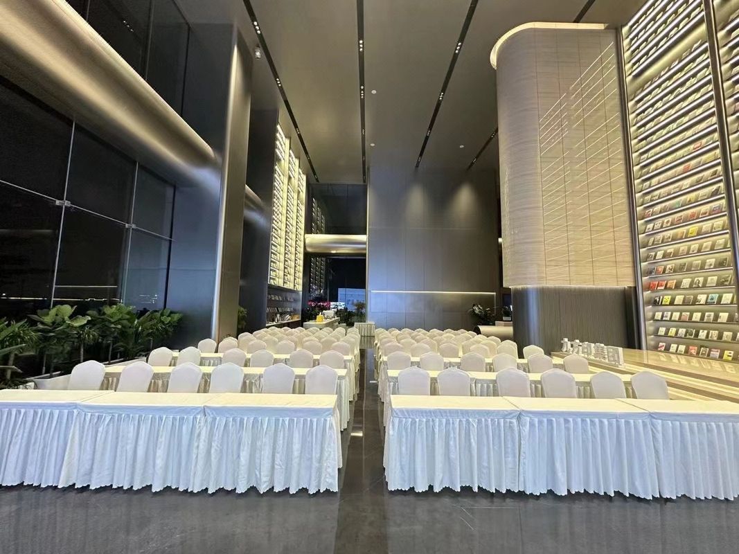 广州番禺长隆南村万博地铁站亚朵酒店