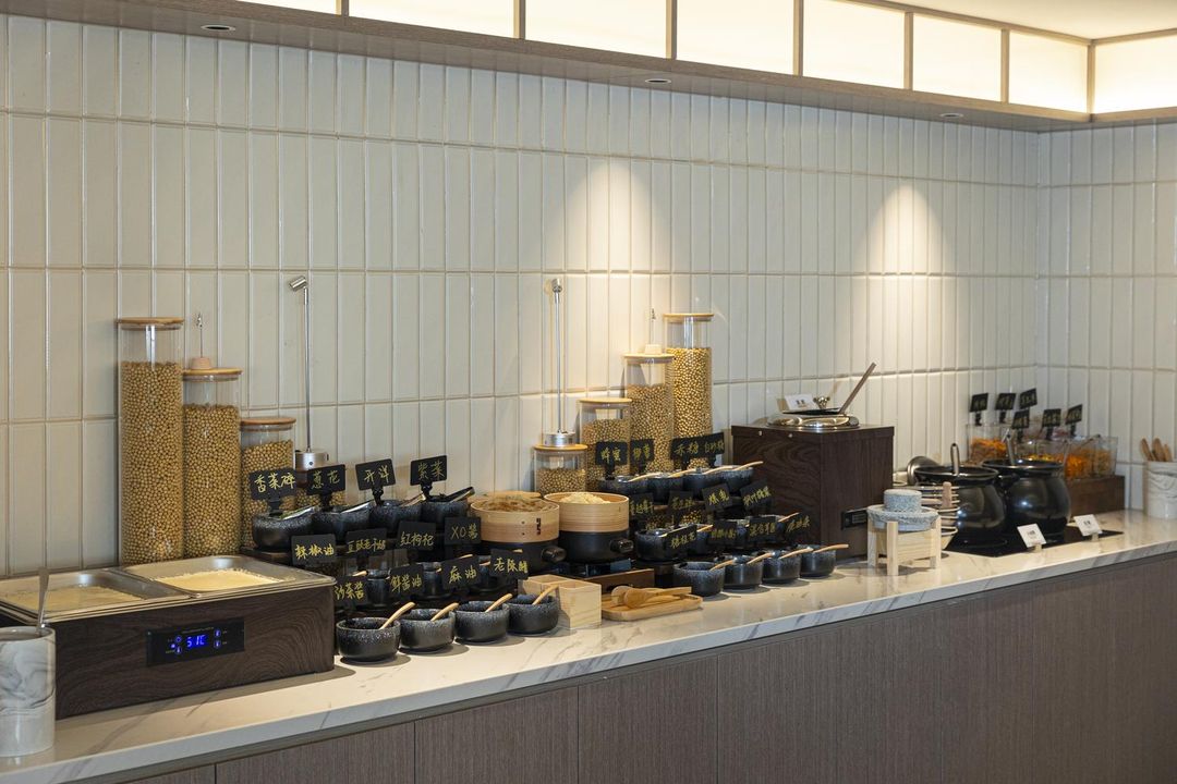 厦门高崎机场创新园地铁站亚朵X酒店