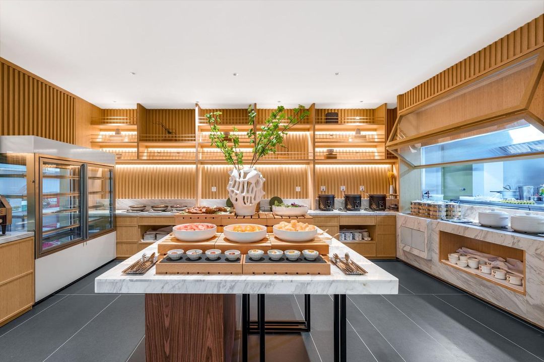 建国&middot;璞隐酒店(杭州滨江宝龙城伟业路地铁站店)