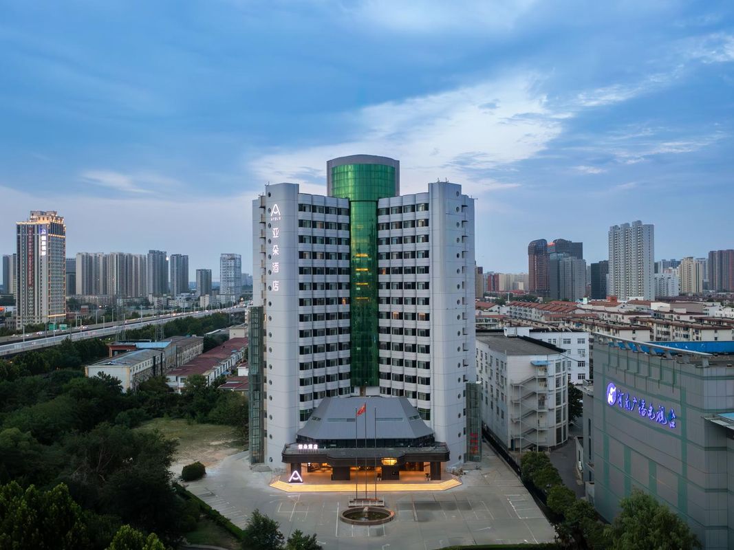 郑州正弘城花园路亚朵酒店