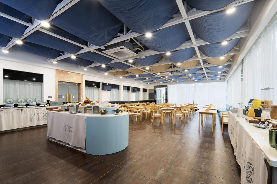 美豪丽致酒店(深圳宝安机场怀德地铁站店)