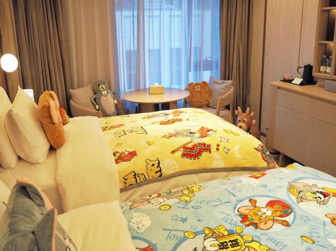 深圳罗湖口岸国贸桔子水晶酒店