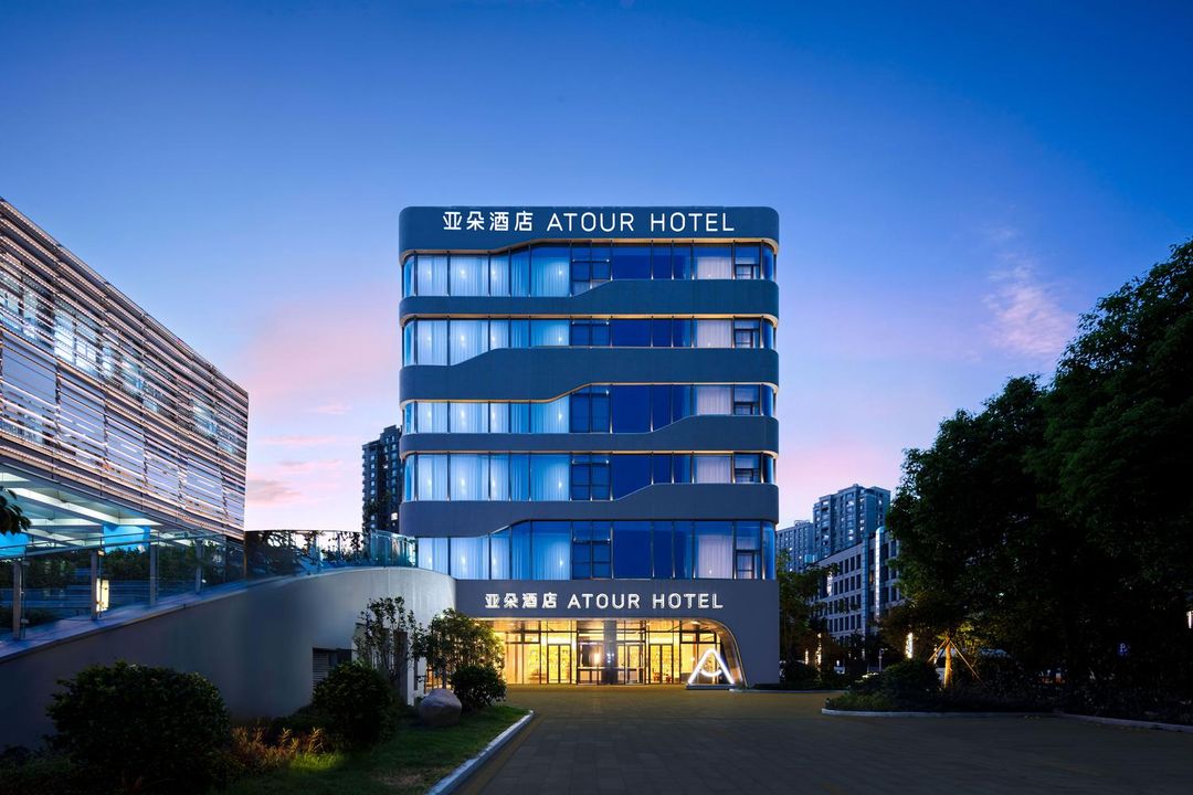宁波北仑青年运动中心亚朵酒店