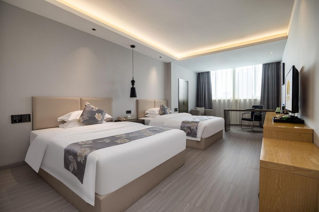 成都璟瑞金港湾酒店(西南交大抚琴夜市店)