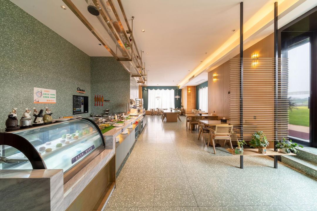 深圳光明RANZ套房酒店