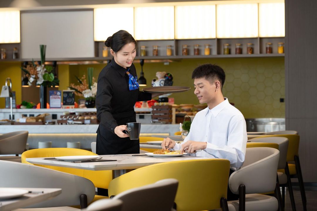 广州黄埔体育中心希尔顿欢朋酒店