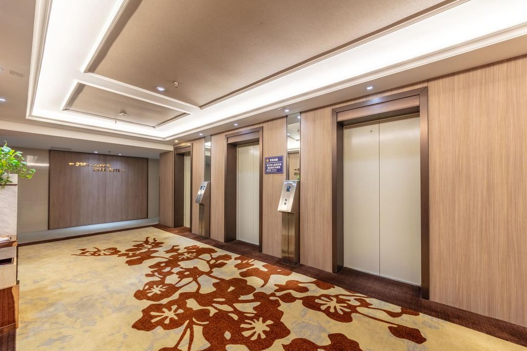 伴山子语大酒店(重庆西站新桥医院店)