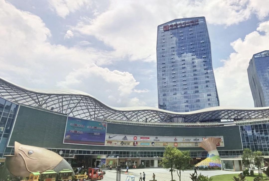 戴斯广场温德姆酒店(富康城购物中心店)