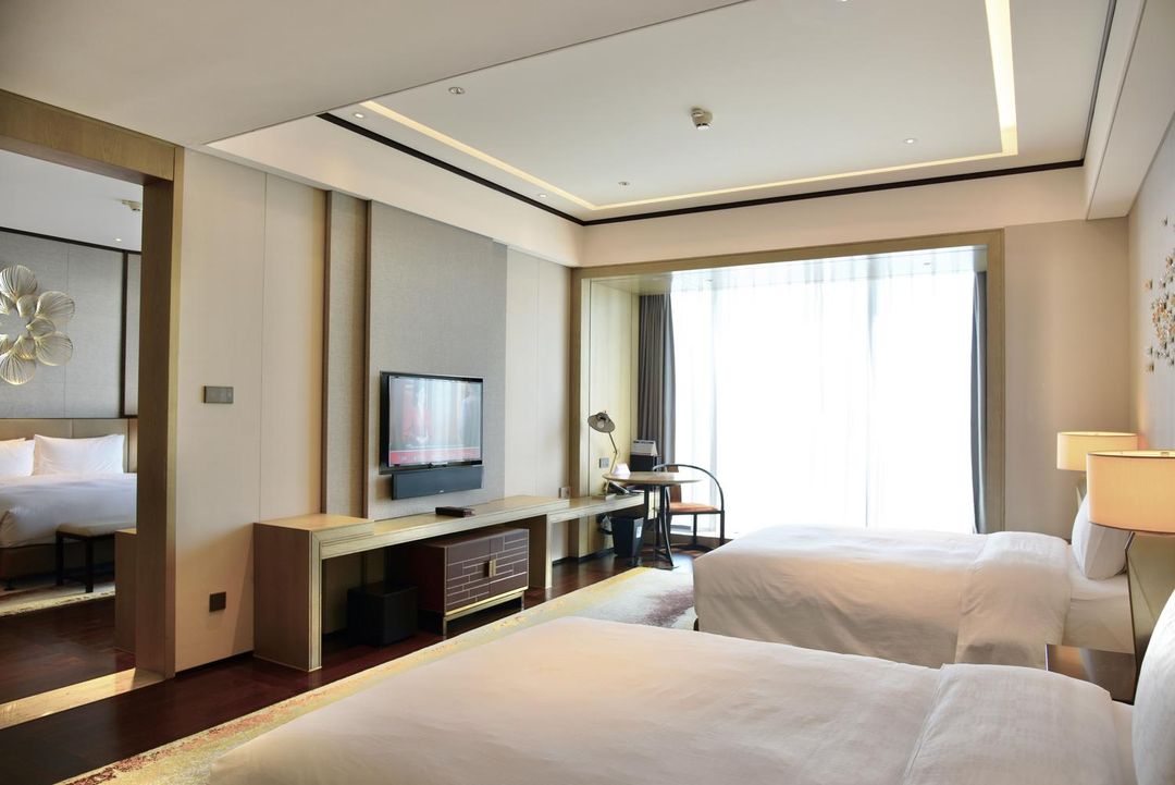 厦门海沧融信海景华邑酒店