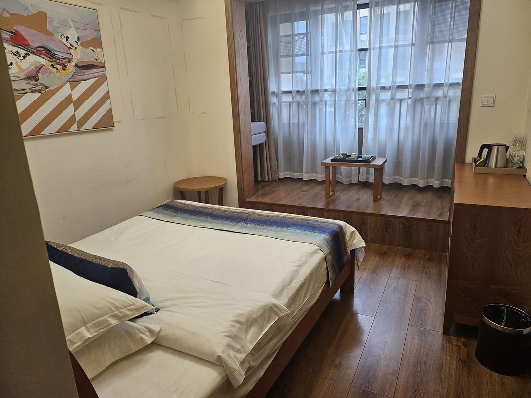 安宁温泉山谷康旅酒店