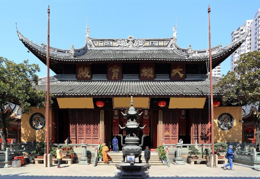 上海静安自然博物馆亚朵轻居酒店