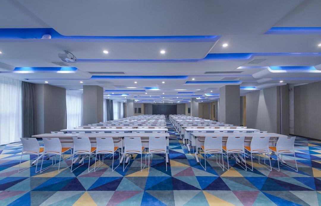 上海金山智选假日酒店