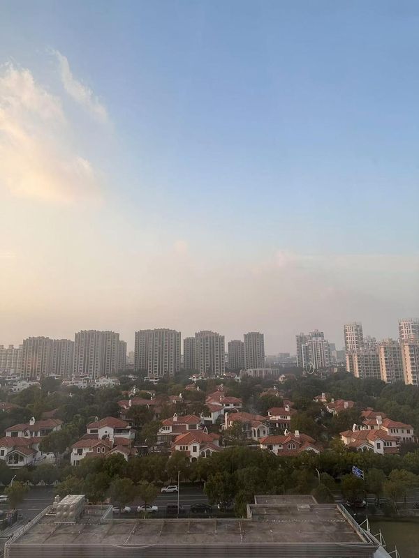 上海万源路亚朵S酒店