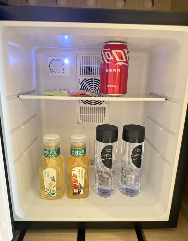 上海世博陆家嘴滨江中心亚朵S酒店