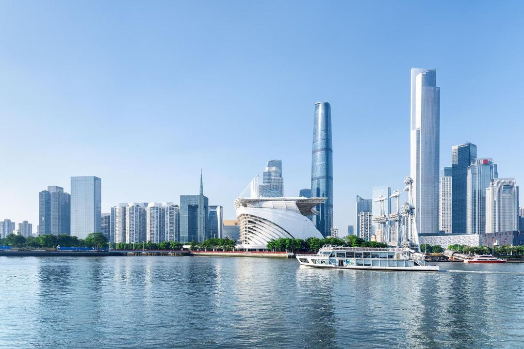 广州珠江新城五羊邨地铁站亚朵酒店