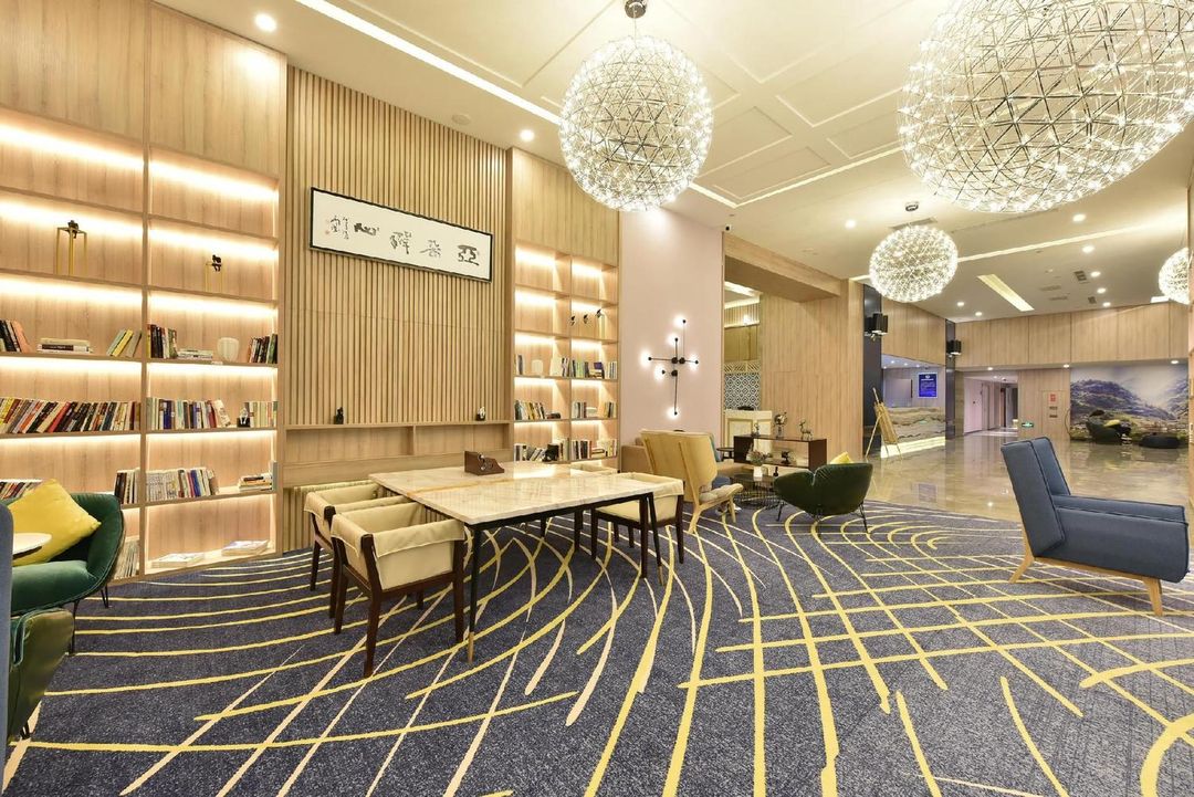 北京亦庄通明湖会展中心亚朵酒店