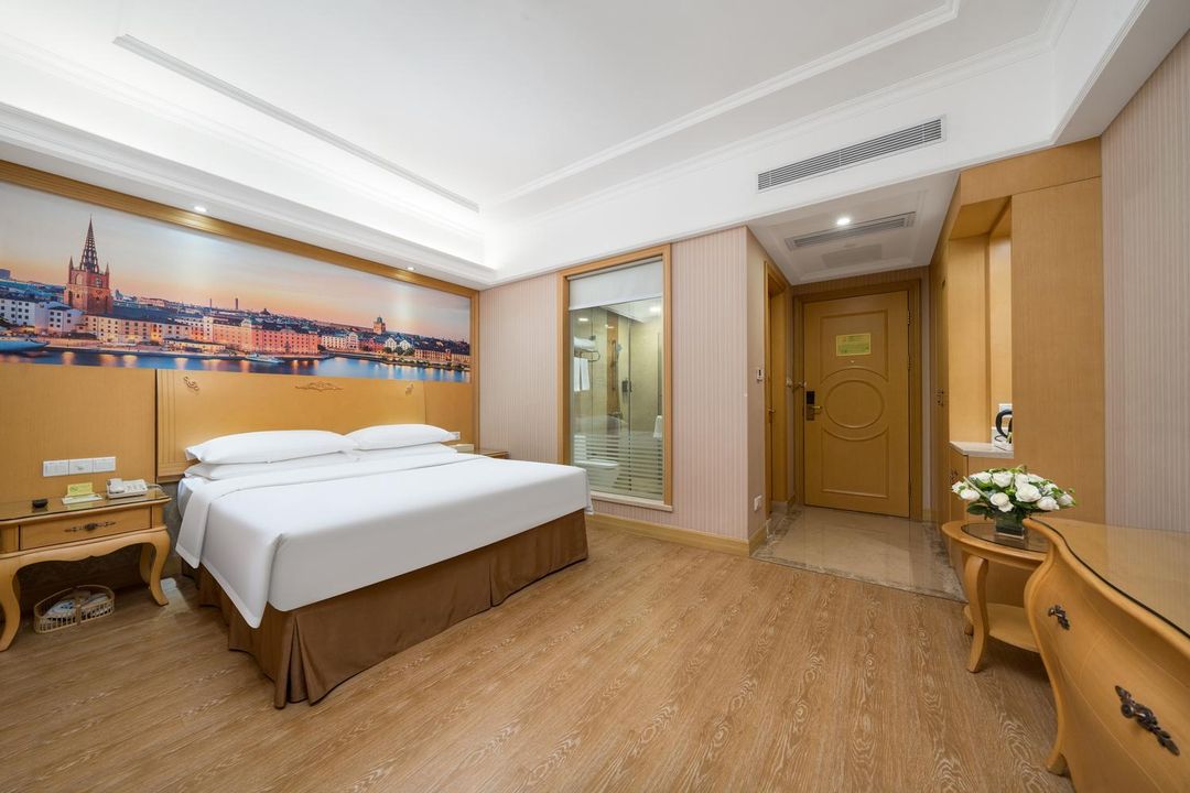 维也纳国际酒店(深圳前海欢乐港湾店)