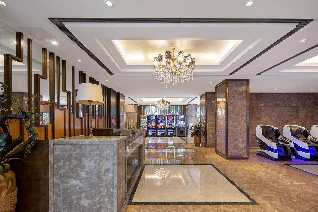 青桐城市酒店(成都宽窄巷子店)