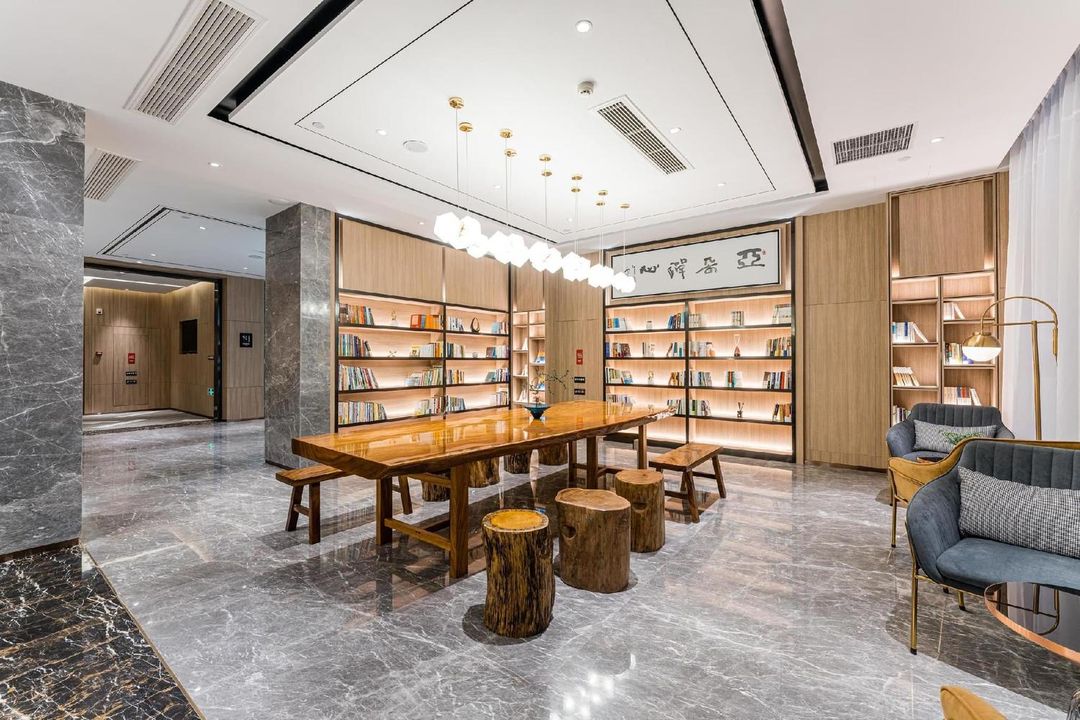 杭州西湖科技园池华街亚朵酒店