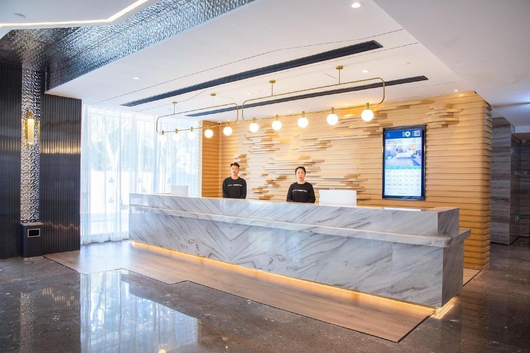 深圳南山西丽大学城亚朵酒店