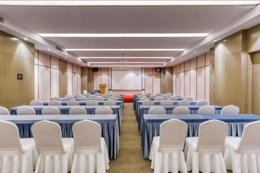 杭州滨江滨文路亚朵酒店