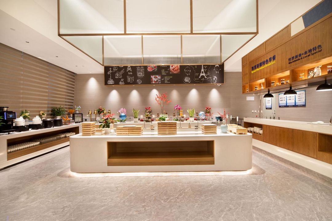 凯里亚德酒店(昆明西山万达广场火车站店)