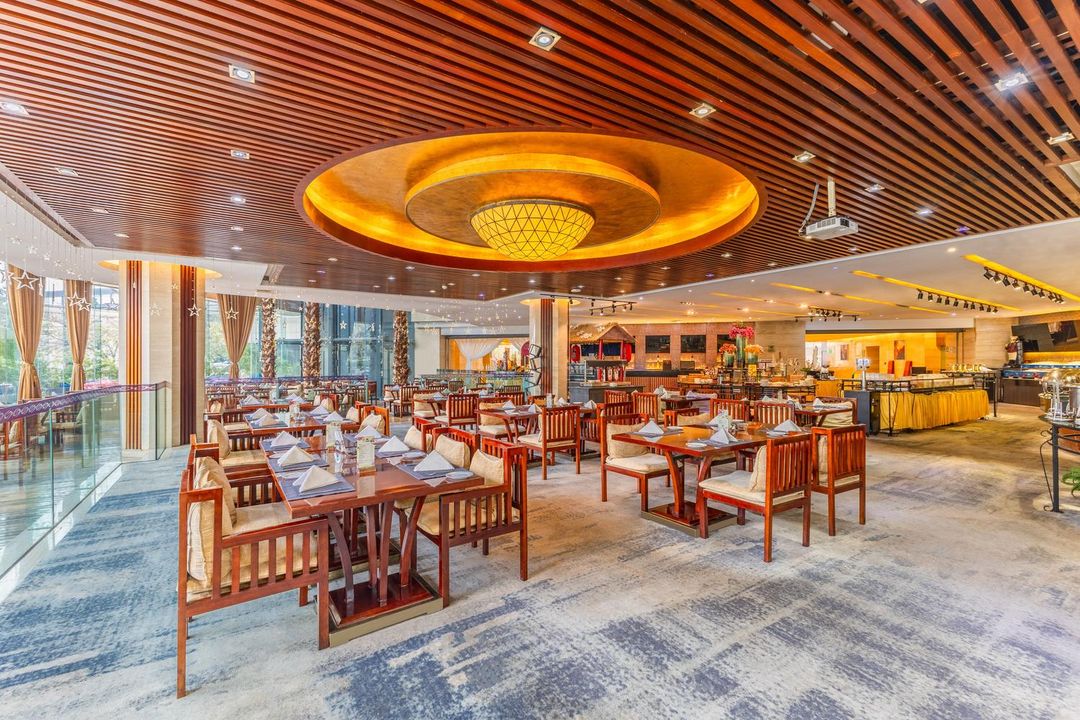 武汉雄楚国际大酒店(华中师范大学店)