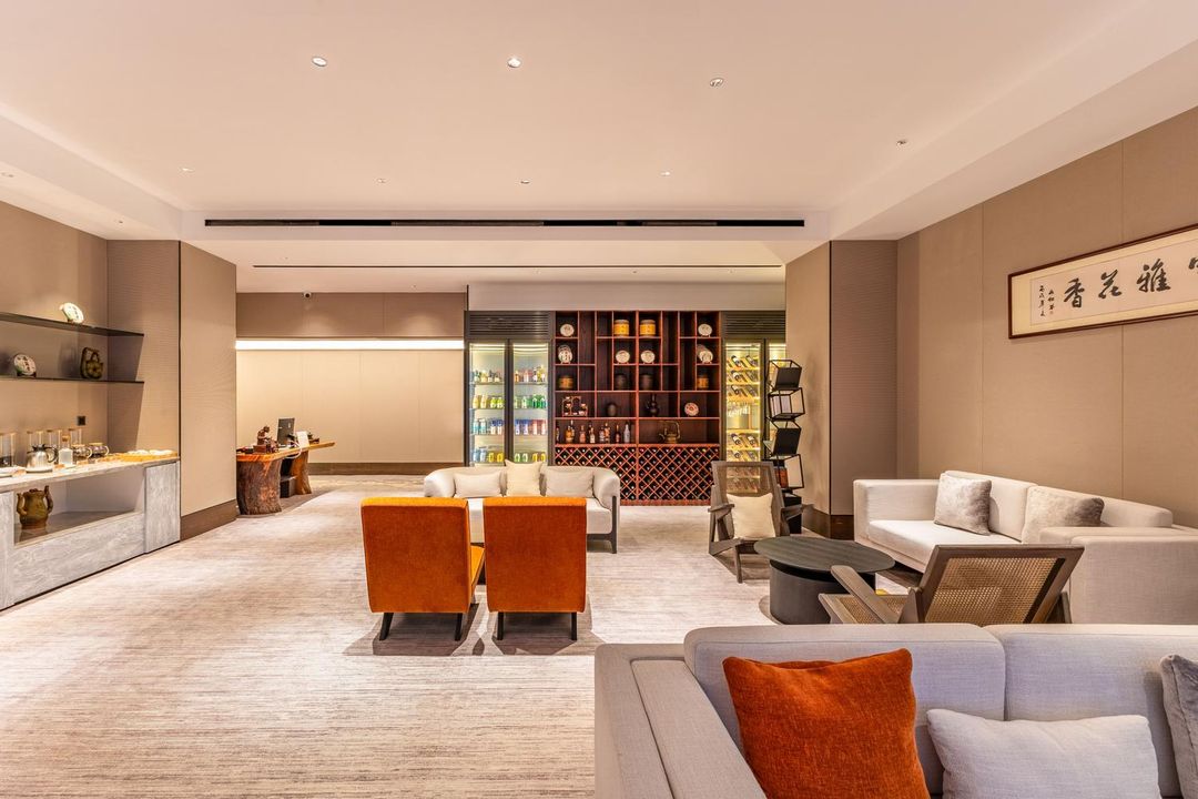 武汉雄楚国际大酒店(华中师范大学店)