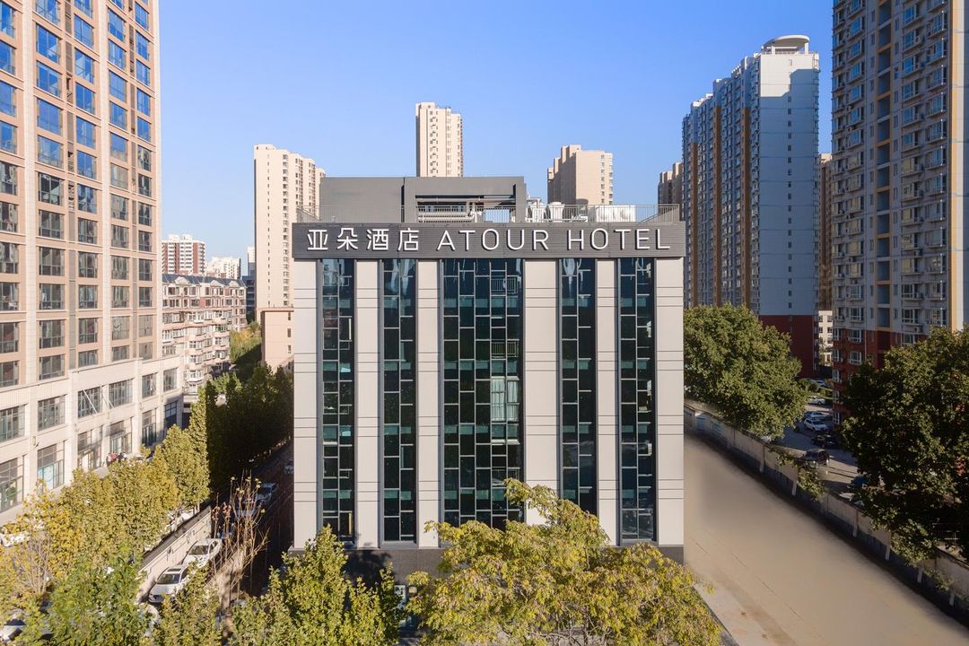 石家庄站建设南大街亚朵酒店