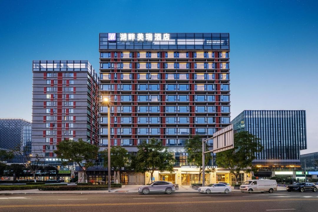 成都西博城美瑞酒店(兴隆湖湿地公园华西天府医院店)