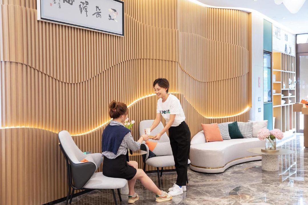南京鼓楼清凉门大街亚朵酒店