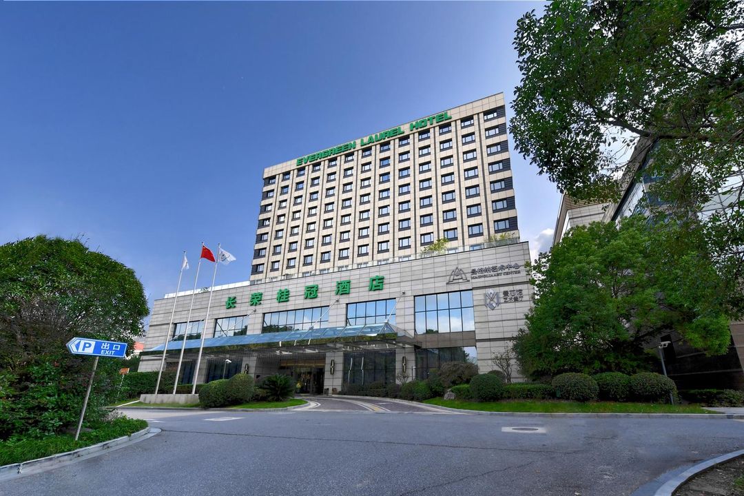 上海长荣桂冠酒店