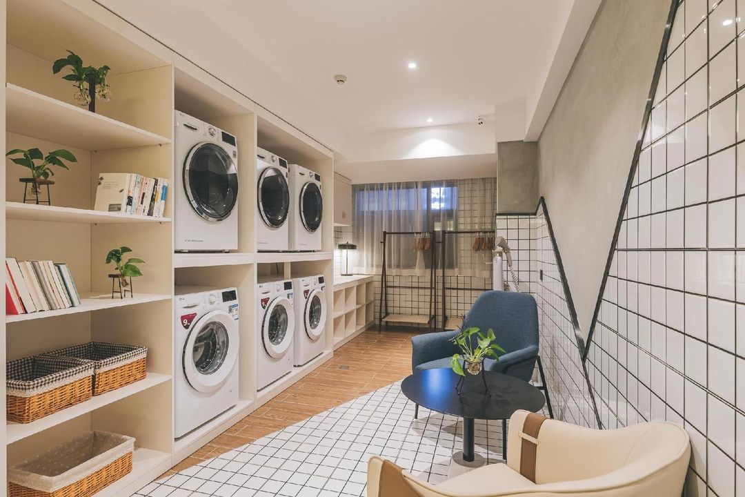 兰州东方红广场兰州大学亚朵酒店