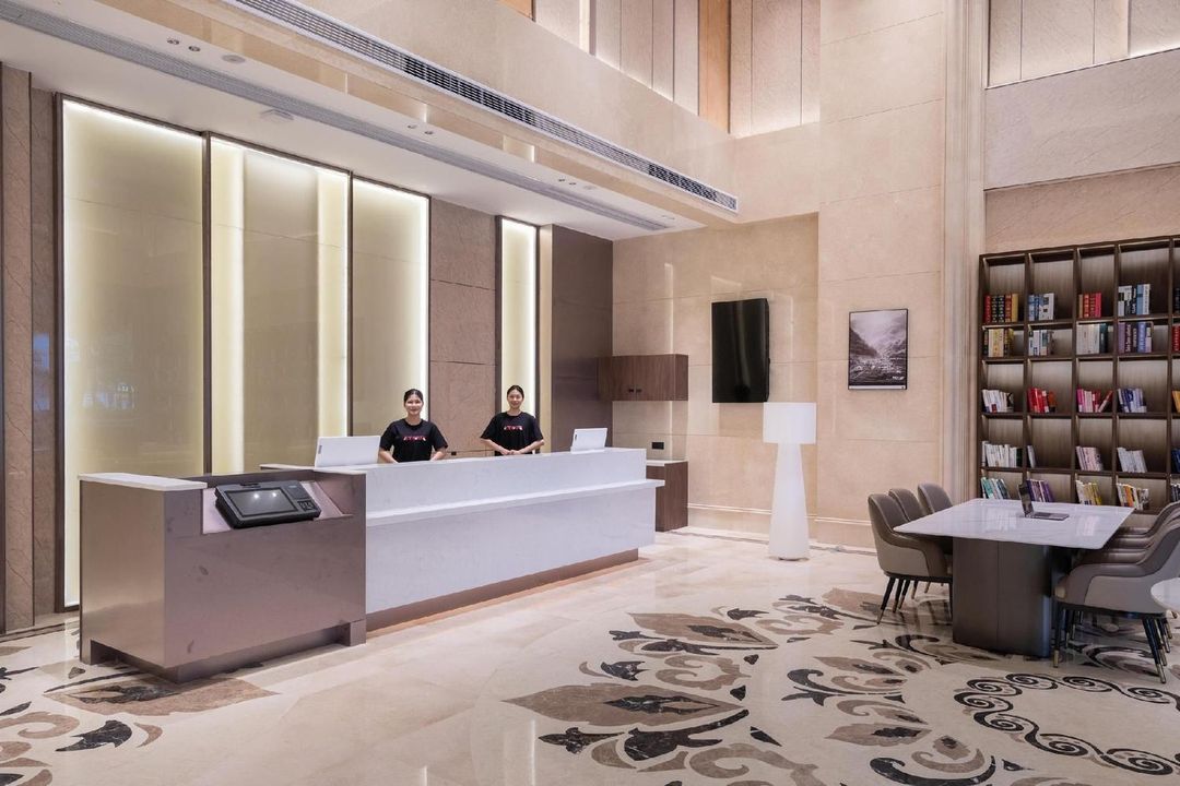 广州白云国际机场人和地铁站亚朵X酒店