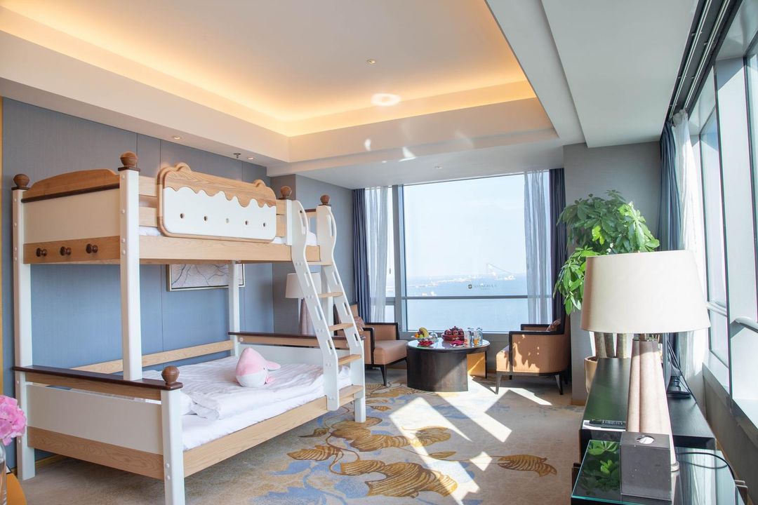 家庭海景套房-180&deg;全海景，奢享海上日出与落日晚霞