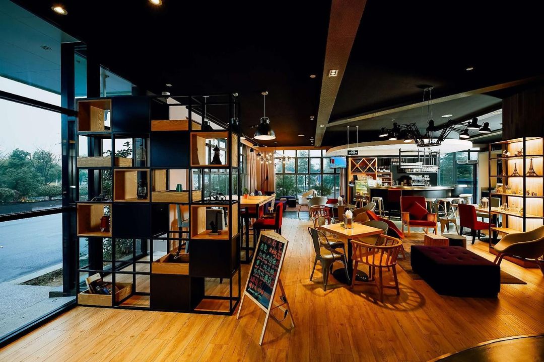 康铂酒店(南京江宁河海大学地铁站店)