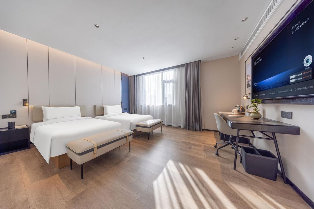 北京丽泽商务区丰台站亚朵酒店