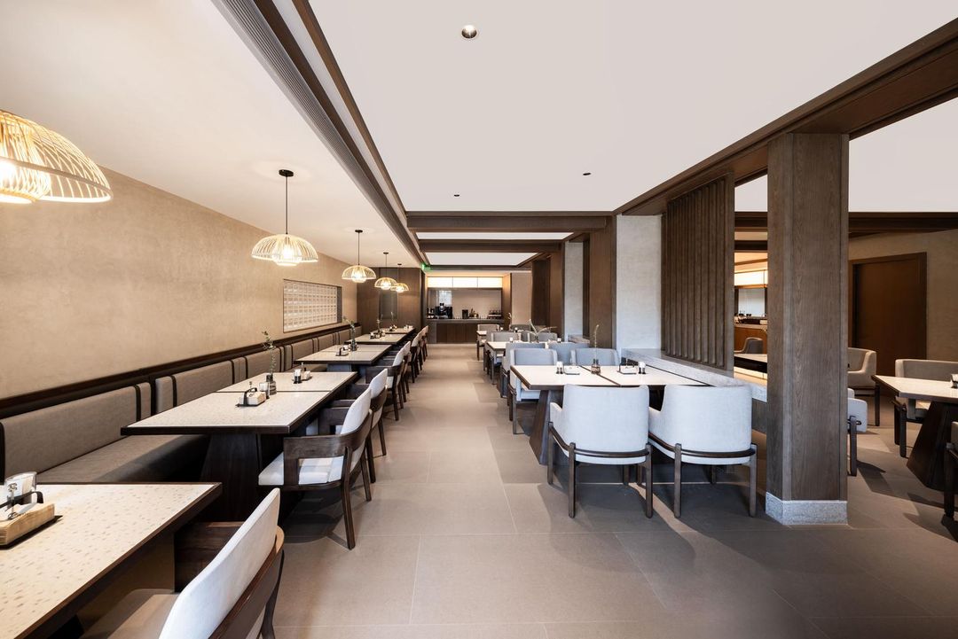 北京丽泽商务区丰台站亚朵酒店