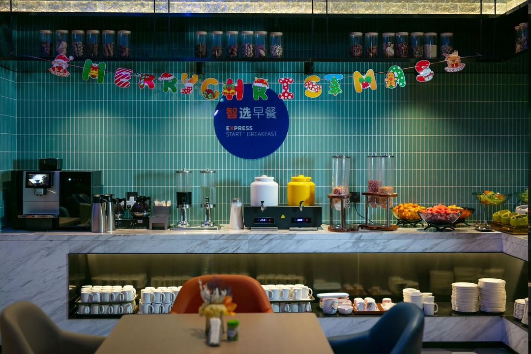 重庆南滨路智选假日酒店(长嘉汇弹子石老街店)