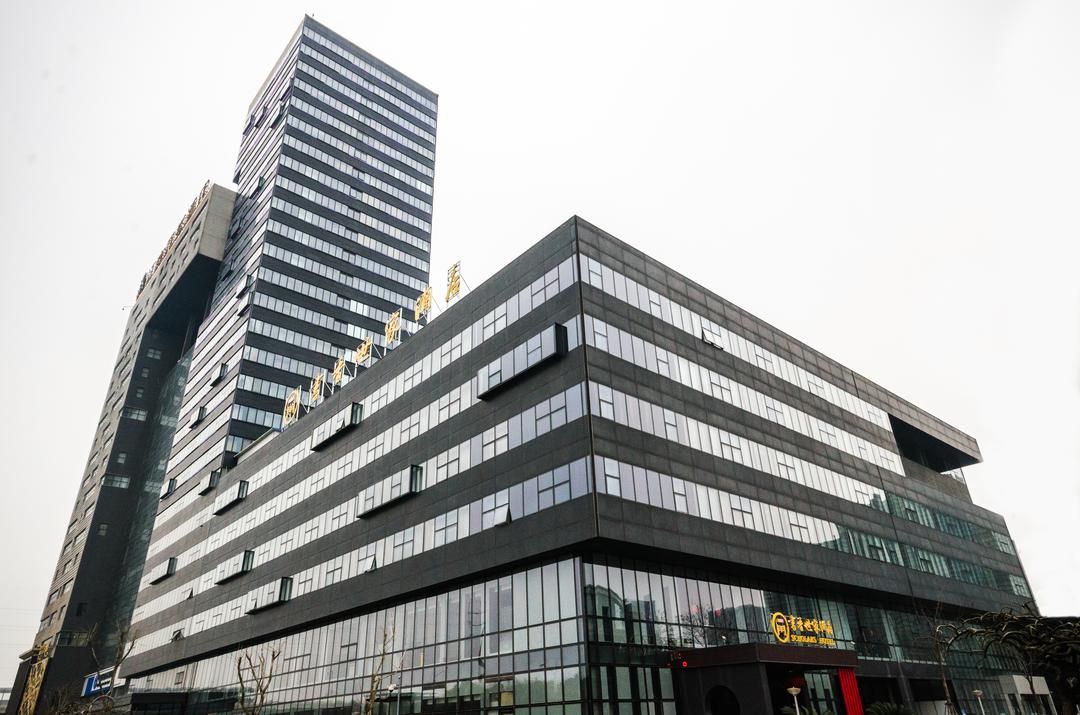 无锡书香世家酒店(江南大学长广溪地铁站店)