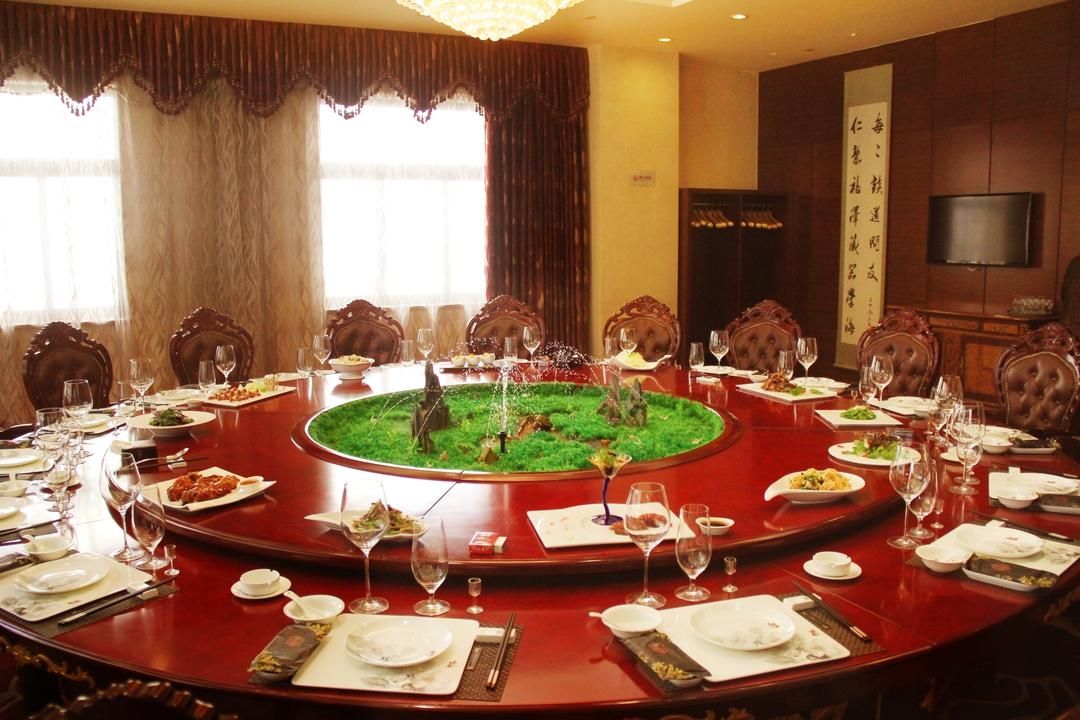 西安中飞&middot;格兰云天大酒店