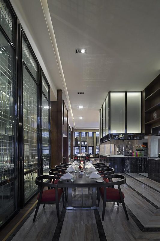 东方银座国际酒店(东北大马路地铁站店)