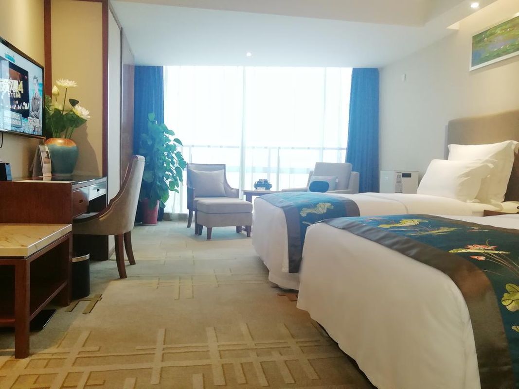 山东新闻大厦(泉城广场大明湖店)