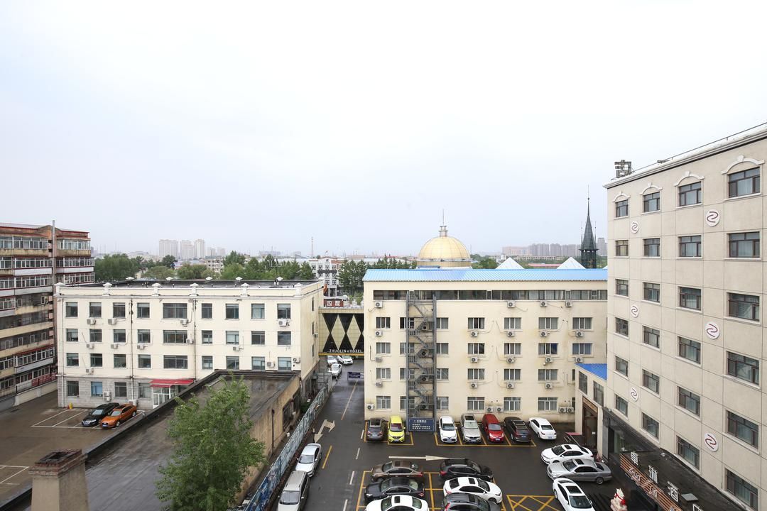 哈尔滨卓琳酒店(哈尔滨金融学院气象台地铁站店)