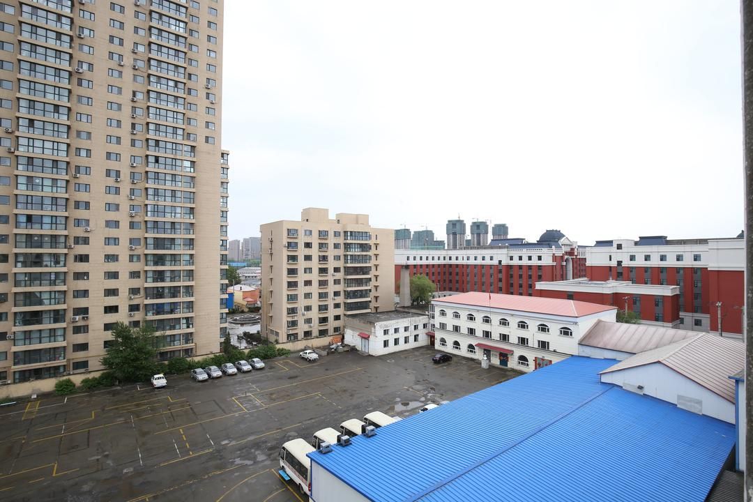哈尔滨卓琳酒店(哈尔滨金融学院气象台地铁站店)