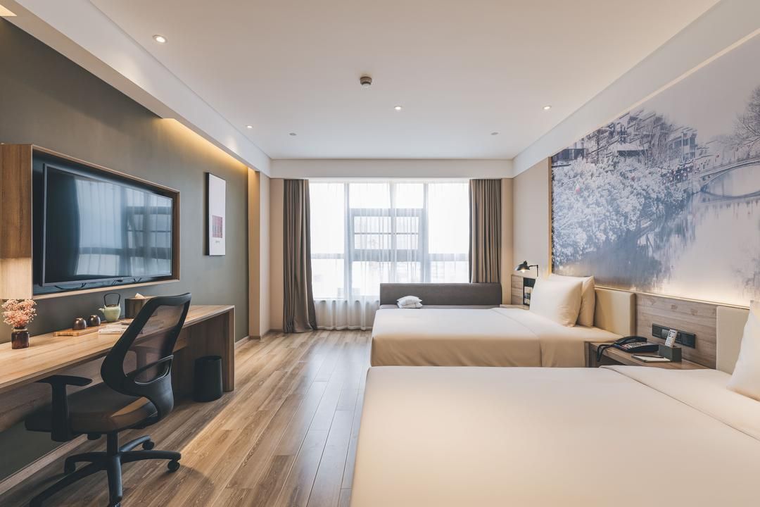 南京仙林大道金马路亚朵酒店